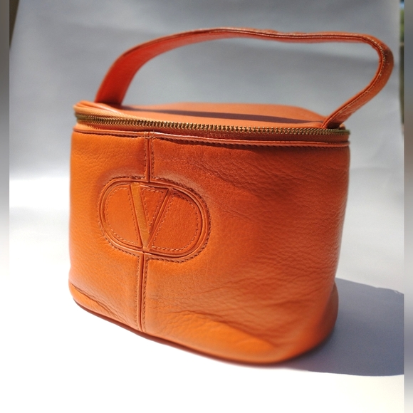 Vintage Valentino vanity case - Picture 2 of 14